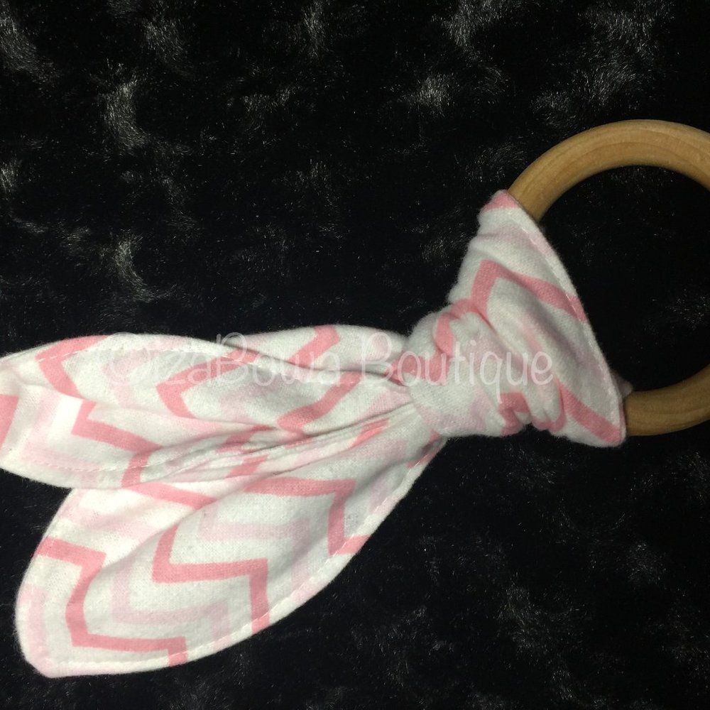 Pink Chevron Wooden Teething Ring TR107 Handmade NWT Boutique